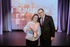 В Красногвардейском центре культуры сегодня наградили 57 работников ЖКХ