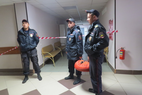 В поликлинике № 25 Невского района состоялась тренировка по вопросам защиты от чрезвычайных ситуаций