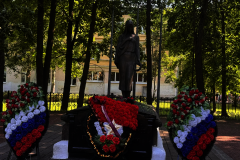 День памяти и скорби: у мемориала «Скорбящая» в Павловске прошел торжественно-траурный митинг
