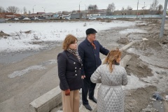 Владимир Ушаков проверил состояние территории бывшего Митрофаньевского кладбища