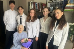 Ученики Центрального района помнят и чтят подвиги наших дорогих Ветеранов