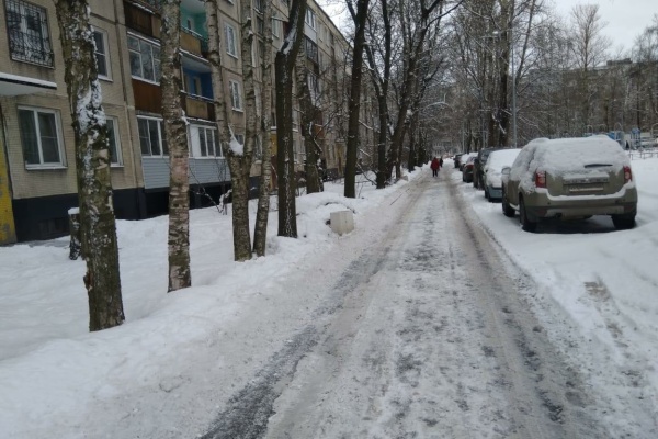 К 16.00 механизированная уборка Фрунзенского района произведена на 76%