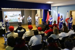 Петродворцовый район отметил День воссоединения Крыма с Россией