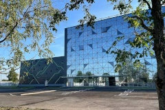 В Калининском районе открылась новая ледовая арена