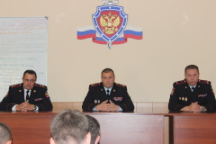 В Центральном районе поздравили сотрудников патрульно-постовой службы МВД