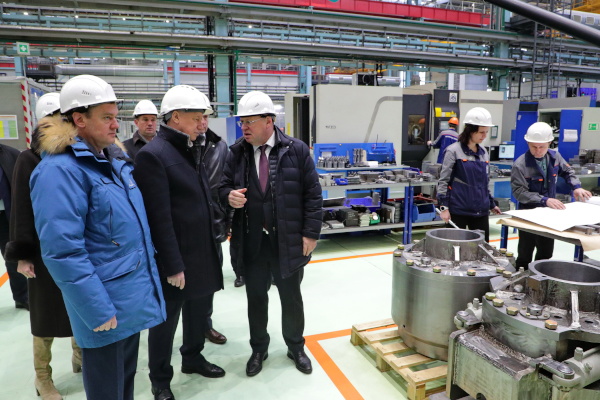 Осмотр производственных площадок Обуховского завода