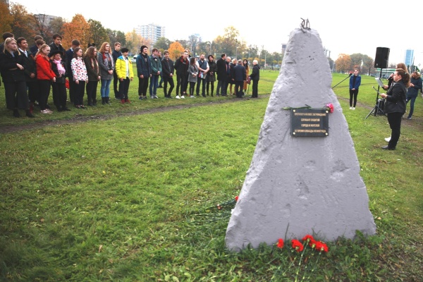 В Кировском районе состоялось торжественное открытие памятного знака, посвящённого защитникам Ленинграда