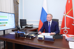 Александр Беглов: В 2025 году город отремонтирует 20 подъездных дорог и откроет 14 новых медицинских пунктов в садоводствах на территории Ленинградской области