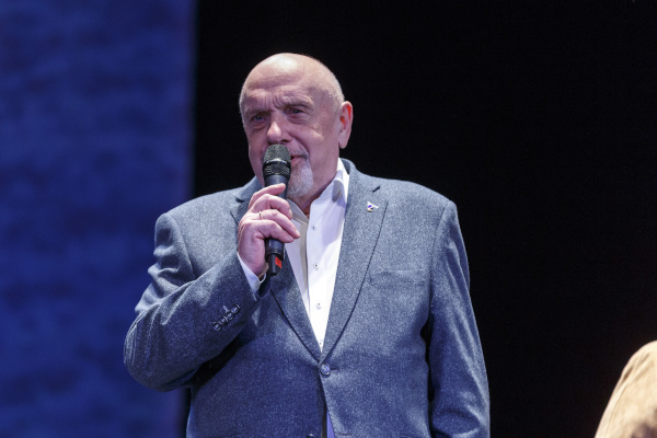 Юрий Третьяков поприветствовал гостей и участников IX Фестиваля культуры народов Кавказа.