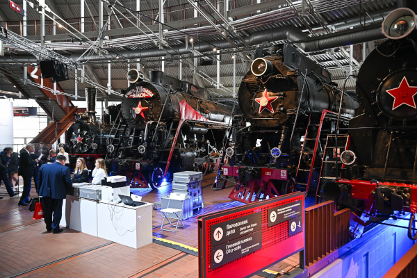 В Санкт‑Петербурге начал работу Международный железнодорожный салон техники и технологий «PRO//Движение.Экспо»