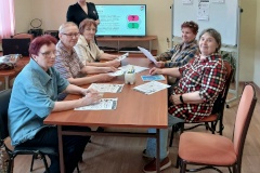 Для граждан серебряного возраста Пушкинского района провели практикум по финансовой безопасности