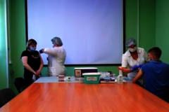 Вакцинация в торговых сетях Петербурга