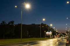 На Искровском проспекте проведена замена натриевых фонарей на светодиодные