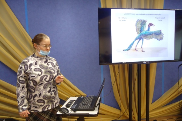 В библиотеке № 4 «Горелово» прошла познавательно-игровая программа «Наши пернатые друзья»