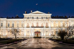 СПб ГУП «Ленсвет» подключило художественную подсветку Суворовского училища