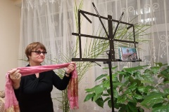 В Комплексном центре социального обслуживания населения Центрального района состоялся онлайн мастер-класс «Краски осени»