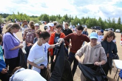 Добровольцы Петродворцового района присоединились к всероссийской акции "Вода России"