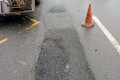 Устранены аварийные выбоины на проезжей части Мастерового переулка и улицы Разводная