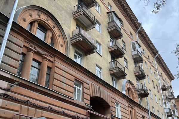 Ход капитального ремонта многоквартирных домов проинспектировал председатель Жилищного комитета