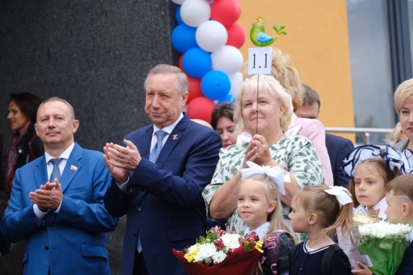 Губернатор Александр Беглов принял участие в открытии нового корпуса школы №475