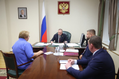 По поручению губернатора в доме на Стародеревенской улице, где проживают ветераны и инвалиды, заменят лифты
