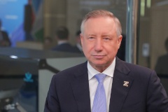 Губернатор Санкт‑Петербурга Александр Беглов поздравил жителей города с Днём ветерана труда