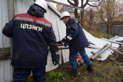 В результате совместных мероприятий, проведенных Комитетом по контролю за имуществом Санкт‑Петербурга и администрацией Колпинского района освобождено более 2,5 тыс. кв. метров самовольно занятой городской земли. Освобождается территория береговой полосы водных объектов общего пользования, доступ к которой был ограничен физическими лицами, а также проводится демонтаж построек, препятствующих организации капитального ремонта Шлиссельбургского шоссе