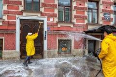 В рамках месячника по благоустройству в Санкт‑Петербурге промоют фасады домов