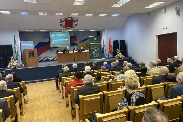 Денис Беляев принял участие в ХХIV отчетной годовой конференции МАНЭБ
