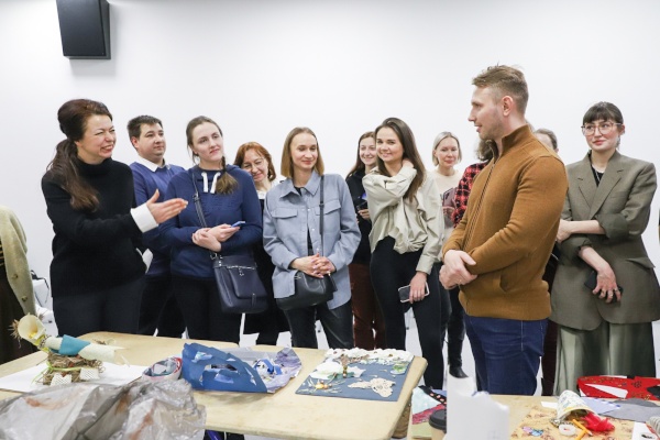 Инсталляции своими руками. Урок от преподавателя международной школы