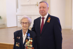 Жительница Калининского района награждена Орденом Почёта