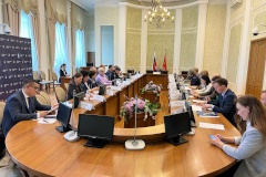 Об итогах работы структурных подразделений администрации Выборгского района
