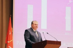 Глава администрации Андрей Чапуров выступил с ежегодным отчетом о социально-экономическом развитии Пушкинского района. Мероприятие прошло при участии вице-губернатора Санкт‑Петербурга Владимира Омельницкого.