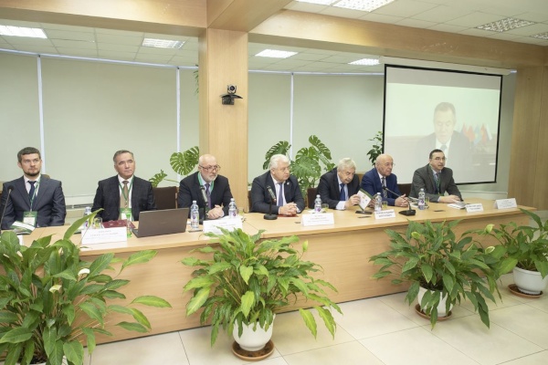 Семнадцатый конгресс «Здоровье-основа человеческого потенциала: проблемы и пути их решения»