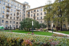На Суворовском проспекте открыли Сквер финансистов