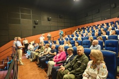 В Кировском районе наградили участников СВО памятными знаками и презентовали фильм о дружбе с Кировским районом Донецка