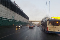 Уборка тротуаров и дорог в Кировском районе продолжается