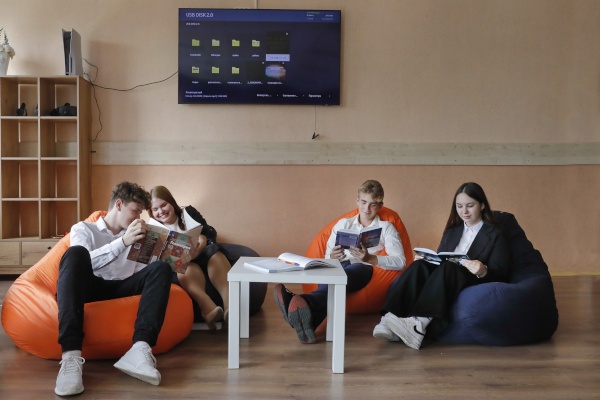 Открытие креативного пространства в школе №496