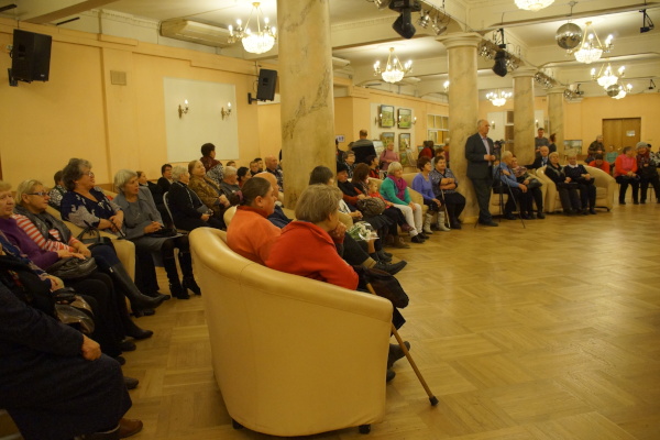 В Культурном центре "Троицкий" отметили День народного единства