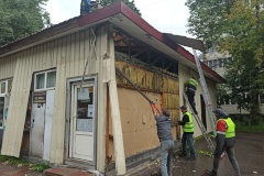 Во Фрунзенском районе освобождается земельный участок, незаконно используемый под размещение магазина и парикмахерской