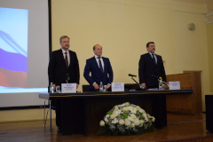 Глава Центрального района Андрей Хлутков отчитался о проделанной работе в 2016 году