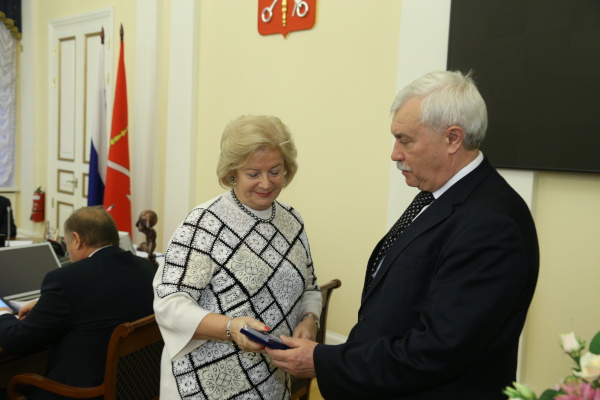 Председатель Общественной палаты Санкт‑Петербурга Нина Кукурузова удостоена государственной награды