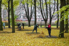 В парках Московского района прошел традиционный субботник