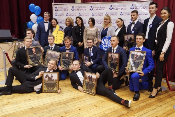 Во Фрунзенском районе студенты Санкт‑Петербурга приняли участие в конкурсе "Джентльмен"