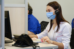 Поликлиники Невского района усилены студентами медицинских колледжей и вузов