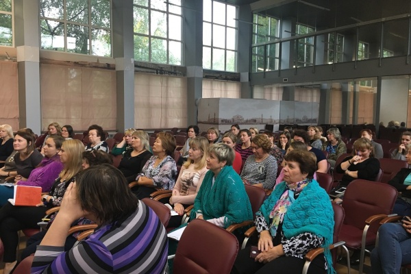 Сотрудники Управления Пенсионного фонда во Фрунзенском районе проводят встречи с коллективами организаций