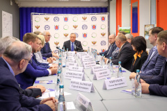 Александр Беглов обсудил с главами петербургских предприятий ОПК и организаций СПО подготовку кадров для обеспечения технологического лидерства России