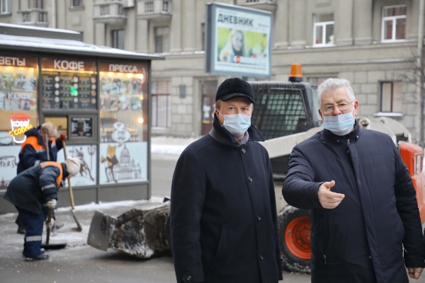 Уборка района после снегопада