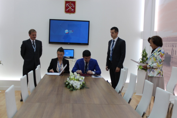 ПМЭФ-2015 Подписание Соглашения с Чеченской Республикой 