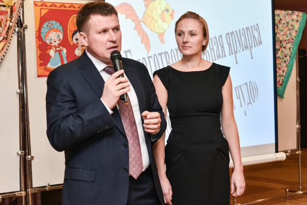 В Кронштадтском Дворце молодежи прошла ежегодная благотворительная ярмарка Центра социальной реабилитации инвалидов и детей-инвалидов Кронштадтского района.